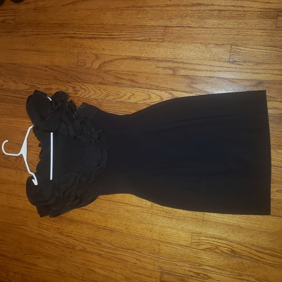 Bebe LBD layered neckline Size Small bodycon dress with slimming design - Picture 2 of 11